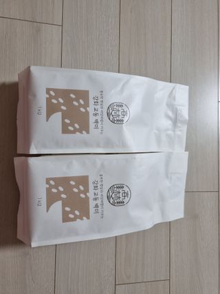 고림상점 풍부한 햇살과 바닷바람이 키우는 강화 교동 백미 1kgx2개 — 4점을 준 리뷰어가 2021년 12월 올린 사용 사진