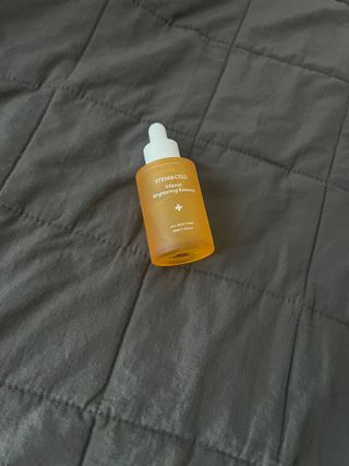 체르엠 스템앤셀 비타민 브라이트닝 에센스 30ml 1개 — 5점을 준 리뷰어가 2022년 2월 올린 사용 사진