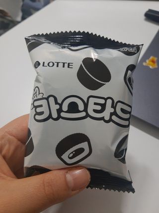 롯데제과 까망카스타드 더블초코 — 5점을 준 리뷰어가 2021년 5월 올린 사용 사진