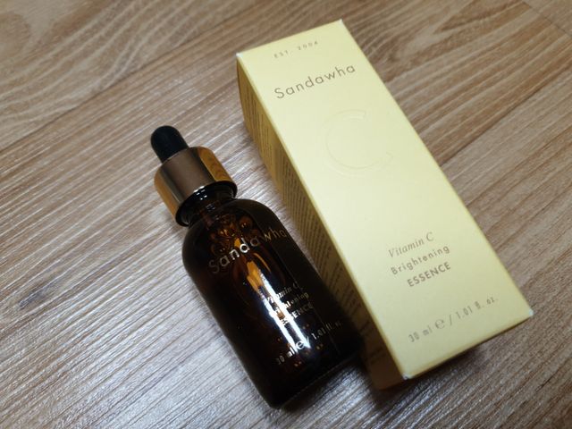 산다화 비타민c 화이트닝 에센스 30ml 리뷰 사진