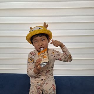 [몸엔용] 우리 아이 건강간식, 달콤한 녹용곤약젤리 디어팡 4종 — 5점을 준 리뷰어가 2022년 4월 올린 사용 사진