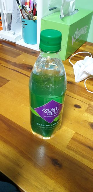 몽베스트 Montbest with Sparkling water Lime20병 — 5점을 준 리뷰어가 2022년 5월 올린 사용 사진