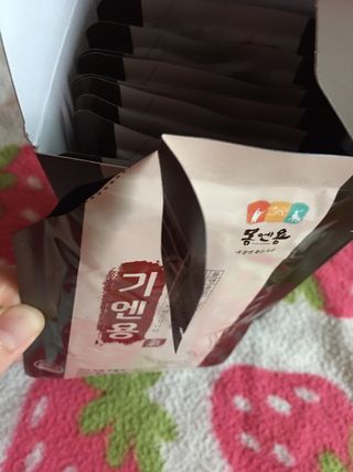 [몸엔용] 무더운 날씨에 국산녹용 기엔용으로 몸보신 50ml x 30포 — 5점을 준 리뷰어가 2021년 6월 올린 사용 사진