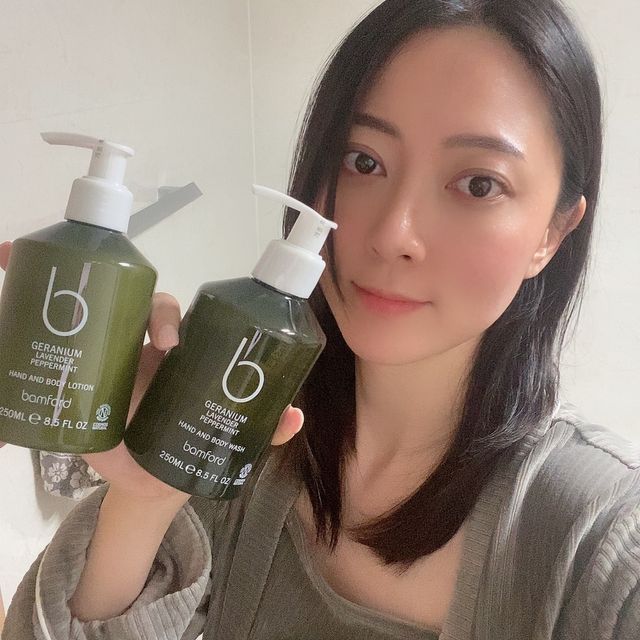 뱀포드 핸드 앤 바디 워시 250ml + 핸드 앤 바디 로션 250ml 듀오 세트 리뷰 사진