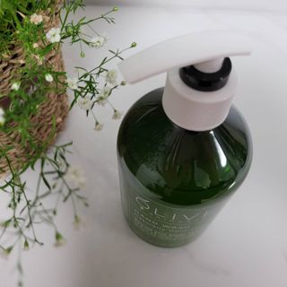올리브 오일 스킨케어 컴퍼니 [OOSC] 촉촉 깨끗 내추럴리 너리시드 핸드워시 500ml — 5점을 준 리뷰어가 2021년 4월 올린 사용 사진