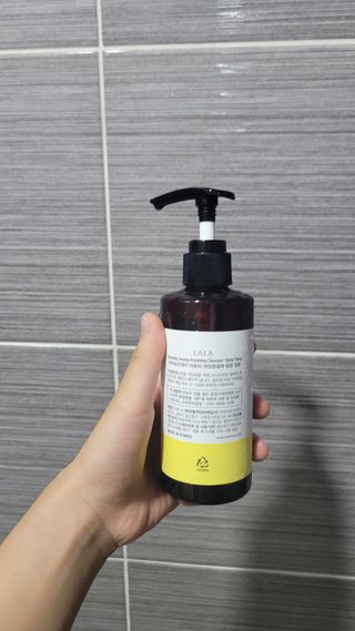 라라로즈데이 시즌2 여성청결제 200ml 아로마 페미민 클렌저, 독일더마인증 — 4점을 준 리뷰어가 2021년 9월 올린 사용 사진