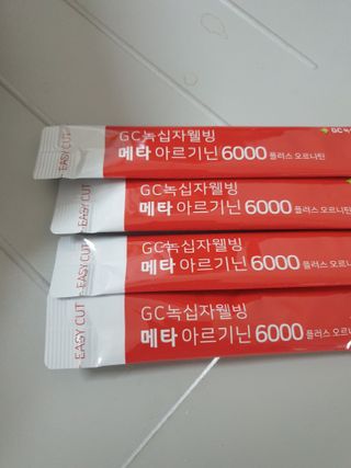메타아르기닌 GC녹십자웰빙 메타 아르기닌 6000 플러스 오르니틴 — 5점을 준 리뷰어가 2022년 5월 올린 사용 사진