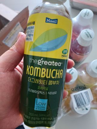 더그레잇티 콤부차 [매일유업] 더그레잇티 44kcal 콤부차 300ml *12개입 (오리지널 6개+베리리치 6개) — 5점을 준 리뷰어가 2023년 7월 올린 사용 사진