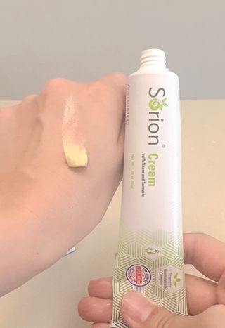 건선/아토/습진/민감성 피부 천연보습진정크림 소리온 크림 & 센시티브 크림 50g — 4.5점을 준 리뷰어가 2022년 2월 올린 사용 사진