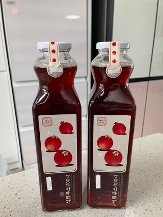 [바이윙클] 페르시아 유기농 석류 착즙주스 750ml 2병 + 선물박스 세트 — 5점을 준 리뷰어가 2022년 3월 올린 사용 사진