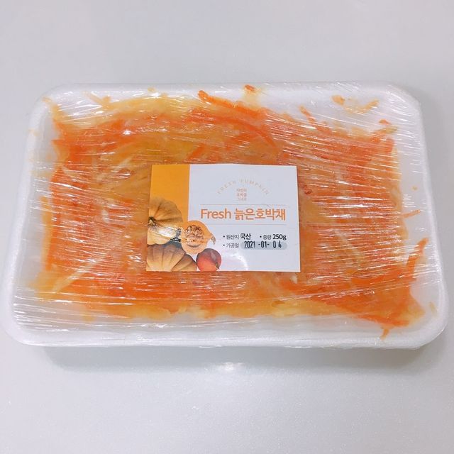 [중소기업유통센터 X 우수소상공인] 손질 걱정없는늙은 호박채 250g 3팩 리뷰 사진