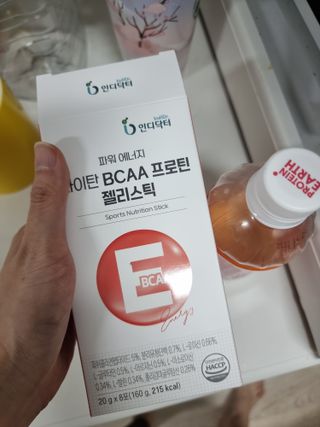[인디닥터] 타이탄 BCAA 프로틴 젤리스틱 — 5점을 준 리뷰어가 2022년 4월 올린 사용 사진