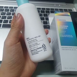 리더스코스메틱 리더스 카밍 바이오틱스 에센스 워터 — 5점을 준 리뷰어가 2021년 2월 올린 사용 사진