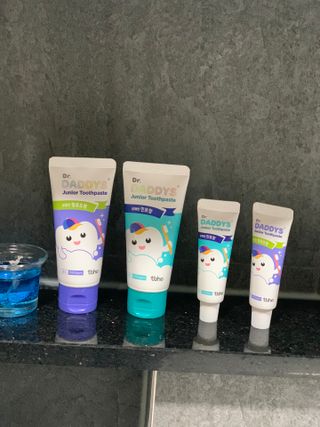 닥터데디스 안심불소 튼튼치약(청포도, 민트 중 택 1) 60g + 여행용 미니 치약 15g — 5점을 준 리뷰어가 2022년 8월 올린 사용 사진