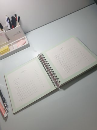 리훈 여러분의 오늘을 채워나갈 수 있도록 도와줄 오늘공부 1년용 스터디플래너 — 5점을 준 리뷰어가 2021년 4월 올린 사용 사진