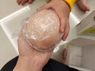 트라택 쿠셔닝 웨이트볼 0.5kg + 1kg SET — 5점을 준 리뷰어가 2022년 5월 올린 사용 사진