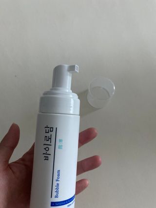 [바이로담] 저자극 약산성버블 폼 폼클렌징 150ml — 5점을 준 리뷰어가 2021년 4월 올린 사용 사진