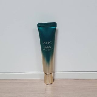 [NEW 탄력유턴 아이크림] AHC 유스 래스팅 리얼 아이크림 포 페이스 — 5점을 준 리뷰어가 2021년 2월 올린 사용 사진