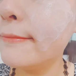 [닥터문] 프리미엄 알로에베라 선크림 500ml — 4.5점을 준 리뷰어가 2022년 6월 올린 사용 사진