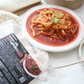 [푸딩팩토리] 요즘누들떡볶이540g + 매콤누들떡볶이 470g — 5점을 준 리뷰어가 2022년 9월 올린 사용 사진