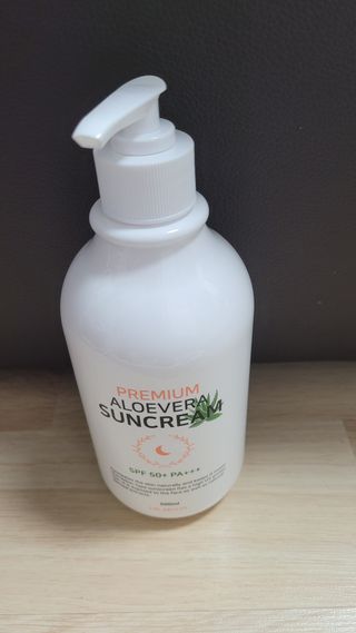 [닥터문] 프리미엄 알로에베라 선크림 500ml — 4.5점을 준 리뷰어가 2022년 6월 올린 사용 사진