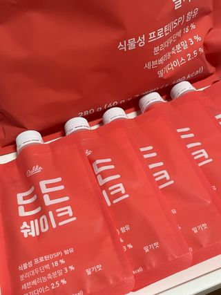 [덜다] 든든 식물성 단백질 쉐이크 40g X 7입 (곡물/딸기) — 5점을 준 리뷰어가 2023년 8월 올린 사용 사진