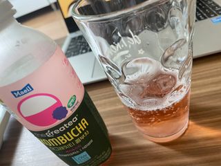 더그레잇티 콤부차 [매일유업] 더그레잇티 44kcal 콤부차 300ml *12개입 (오리지널 6개+베리리치 6개) — 5점을 준 리뷰어가 2023년 8월 올린 사용 사진