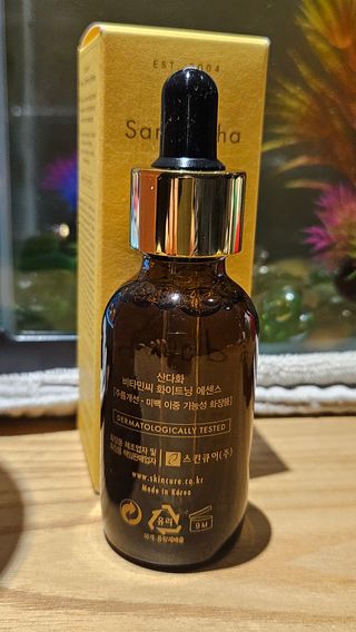 스킨큐어 산다화 비타민c 화이트닝 에센스 30ml — 5점을 준 리뷰어가 2023년 12월 올린 사용 사진