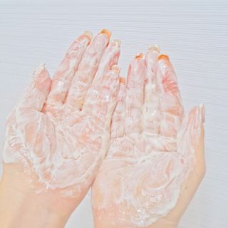 썸헤어 / SUMHAIR 썸헤어  써밋 안티 헤어로스 샴푸+트리트먼트 — 5점을 준 리뷰어가 2021년 6월 올린 사용 사진