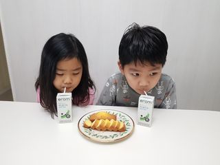 이롬 erom 황성주박사의 국산콩 두유 검은콩 고칼슘 — 5점을 준 리뷰어가 2020년 12월 올린 사용 사진