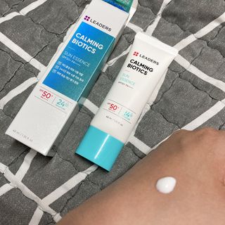 리더스코스메틱 리더스 카밍 바이오틱스 선 에센스 SPF 50+ PA++++ — 4점을 준 리뷰어가 2022년 6월 올린 사용 사진