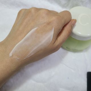 카오리온코스메틱스 사카로미세스와 시카의 만남        릴리피 릴렉싱 크림 진정한 탄력을 경험해보세요 — 5점을 준 리뷰어가 2021년 5월 올린 사용 사진