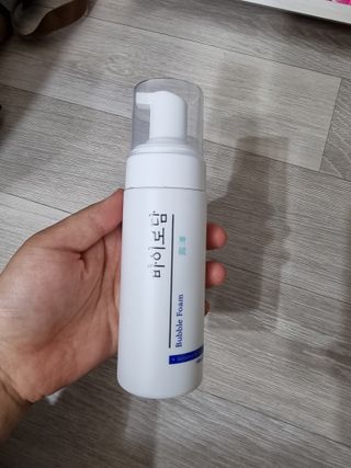 [바이로담] 저자극 약산성버블 폼 폼클렌징 150ml — 5점을 준 리뷰어가 2021년 4월 올린 사용 사진
