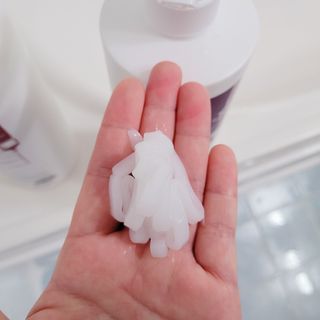 닥터라파알 레드 꽃향기 탈모샴푸 1,000ml + 트리트먼트 1,000ml — 4.5점을 준 리뷰어가 2021년 8월 올린 사용 사진