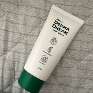 ★스마트 스토어 [올바이오] 더마크림 라이트 크림 130ml 저자극 보습 가려움개선 — 5점을 준 리뷰어가 2024년 12월 올린 사용 사진
