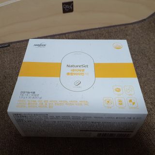 네이처셋 멀티비타민 종합비타민팩 1개월분 — 4점을 준 리뷰어가 2021년 7월 올린 사용 사진
