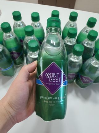 몽베스트 Montbest with Sparkling water Plain 20병 — 5점을 준 리뷰어가 2023년 2월 올린 사용 사진