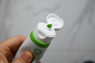 프리마인 유해균 뿐만 아니라 유익균까지 씻어내는 치약은 그만, 건강한 구강환경을 만드는 덴탈엔오 — 5점을 준 리뷰어가 2023년 1월 올린 사용 사진
