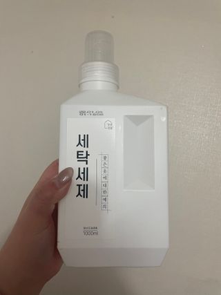 (주)바른양품 바른양품 친환경 세탁세제 1L — 5점을 준 리뷰어가 2022년 2월 올린 사용 사진