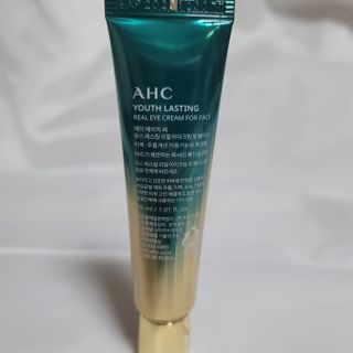 [NEW 탄력유턴 아이크림] AHC 유스 래스팅 리얼 아이크림 포 페이스 — 5점을 준 리뷰어가 2021년 3월 올린 사용 사진