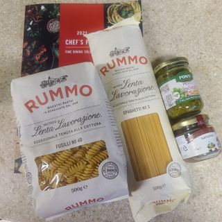 이탈리안 프리미엄 파스타 룸모 Rummo 파스타 2종 + 바질 페스토 + 블랙 트러플 페이스트 — 5점을 준 리뷰어가 2021년 7월 올린 사용 사진