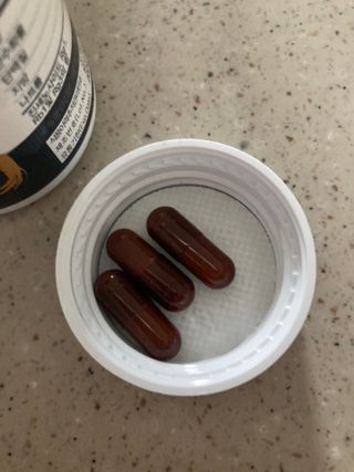 프리마인 홍삼의 강력한 에너지, 이제는 흡수율을 높인 최첨단 캡슐로 간편하게 초고속 충전하세요. — 5점을 준 리뷰어가 2022년 3월 올린 사용 사진