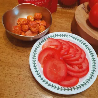 레드닥터 완숙토마토 + 통째로 동결건조한 대추방울토마토 — 5점을 준 리뷰어가 2022년 12월 올린 사용 사진