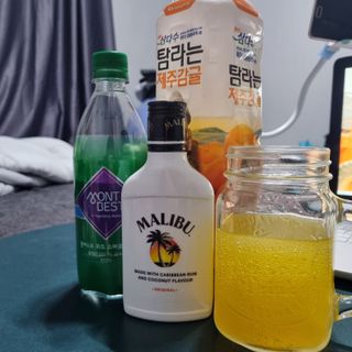 몽베스트 Montbest with Sparkling water Plain 20병 — 5점을 준 리뷰어가 2021년 11월 올린 사용 사진