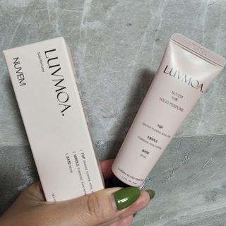 러브모아 향수 고체향수 승무원 고체향수 바르는 향수 니치향수 도손 우드세이지 앤 씨솔트 — 5점을 준 리뷰어가 2022년 10월 올린 사용 사진