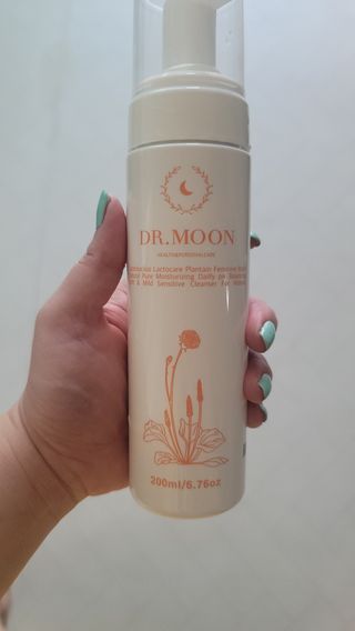 MF프리 [닥터문] 유산균 락토케어 질경초 여성청결제 200ml (폼타입) — 5점을 준 리뷰어가 2022년 5월 올린 사용 사진