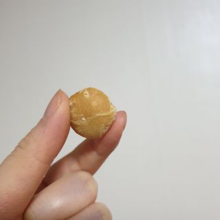 도이퉁 마카다미아 넛 90g  로얄 마카넛 오리지널 쏠트 허니 — 5점을 준 리뷰어가 2021년 3월 올린 사용 사진