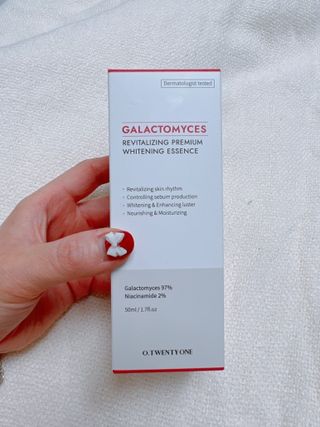 오투에니원 갈락토미세스 리바이탈라이징 프리미엄 화이트닝 에센스 50ml — 4.5점을 준 리뷰어가 2022년 12월 올린 사용 사진