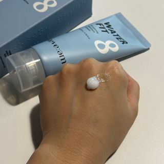 나우 [리브엠]피부 속부터 겹겹이, 촘촘하게! 워터핏8중 수분착붙 크림 — 5점을 준 리뷰어가 2025년 5월 올린 사용 사진