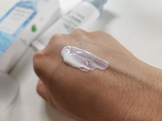 MF[스킨1004] 마다가스카르 센텔라 히알루-시카 워터핏 선세럼 50ml — 5점을 준 리뷰어가 2024년 5월 올린 사용 사진